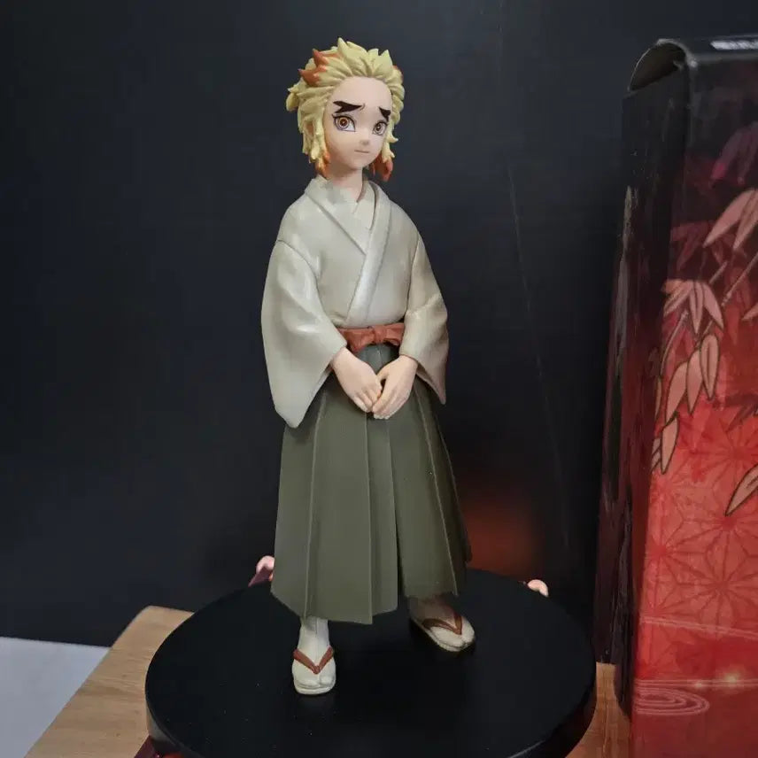 [BUNJANG] Demon Slayer Kyojuro Senjuro Figure / 귀멸의 칼날 유대의장 렌고쿠 센쥬로 피규어 피규어 귀칼