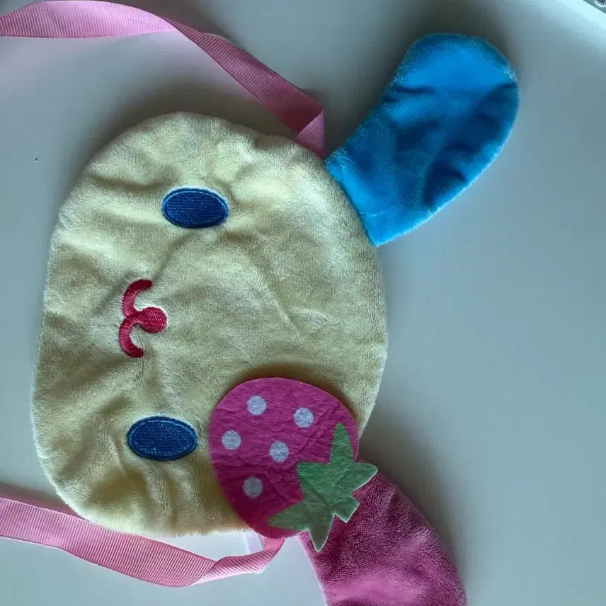 [BUNJANG] Usahana Strawberry Gacha Bag / 우사하나 딸기 가챠 가방