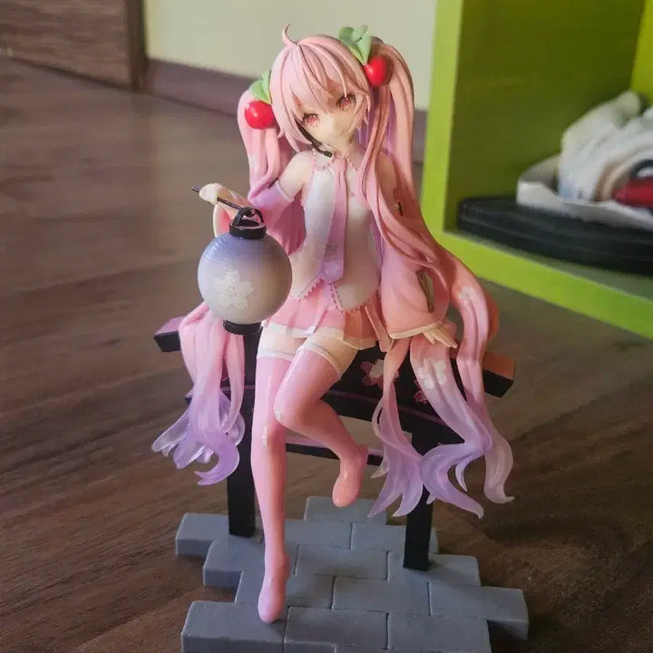[BUNJANG] Hatsune Miku Sakura Miku Figure / 하츠네미쿠 사쿠라미쿠 피규어