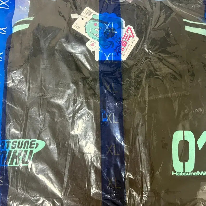 [BUNJANG] SPAO Hatsune Miku Track Jacket / 스파오 미쿠 트랙 재킷