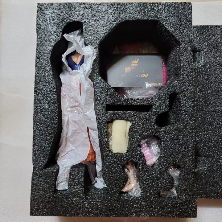 [BUNJANG] Domination Studio Nico Robin Resin Figure (Unsealed) / 개봉품 중고 결품 원피스 피규어 레진 Domination 로빈