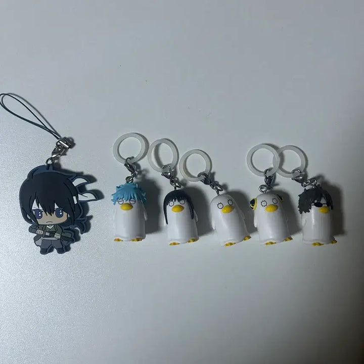 [BUNJANG] Gintama Elizabeth Badge Full Set + Katsura Rubber Strap Bundle Set / 일괄) 은혼 엘리자베스 메지루시 풀세트 + 카츠라 러버스트랩