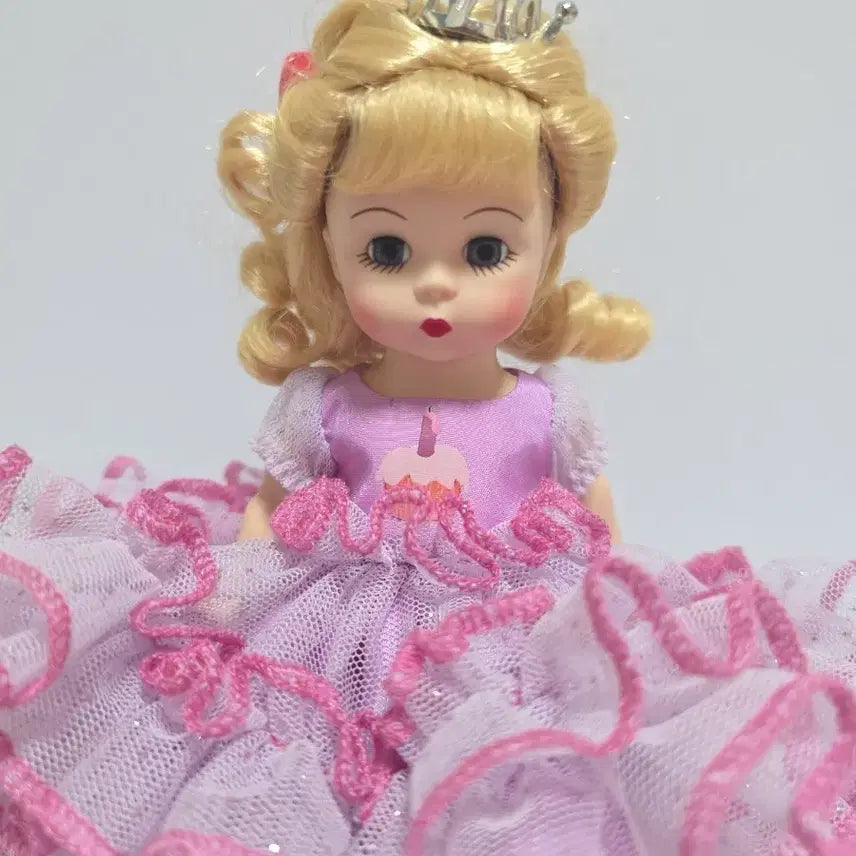 [BUNJANG] Madame Alexander Cupcake Wishes Doll / 마담알렉산더 인형 컵케이크 위시