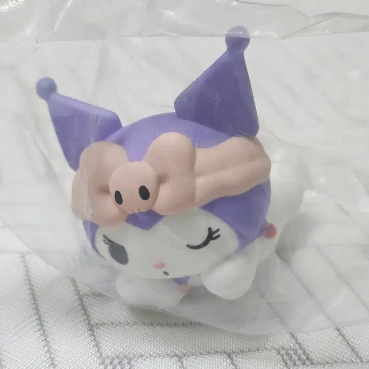 [BUNJANG] Sanrio Characters Kuromi Sofubi Figure Gacha (Sealed) / (미개봉) 산리오 캐릭터즈 쿠로미 소프비 피규어 가챠