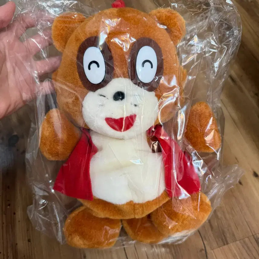 [BUNJANG] Mushroom Snack "Neoguri" Classic Doll / 버섯산 과자 너구리 고전 인형