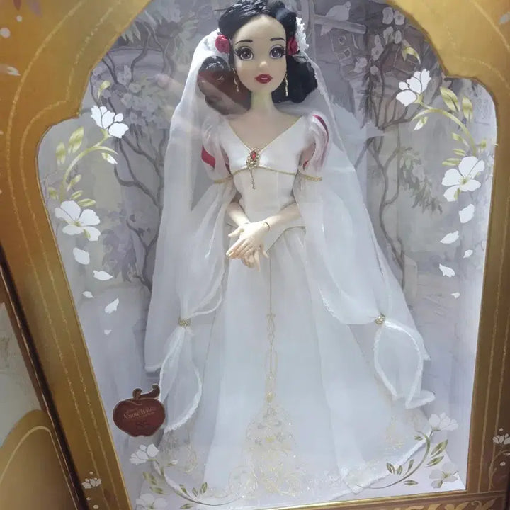 [BUNJANG] Disney 85th Anniversary Limited Edition Snow White Doll / 디즈니 85주년 한정판 백설공주 인형 리밋돌