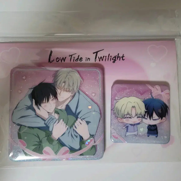 [BUNJANG] Water Mill Night Couple Can Badge Set / 물가의 밤 커플 캔뱃지 세트