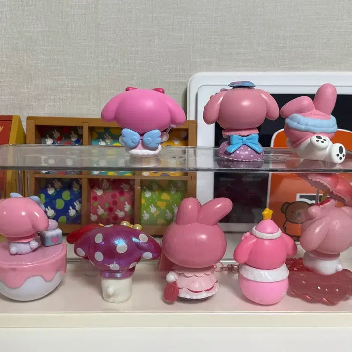 [BUNJANG] My Melody Figure &amp; Display Case Bundle Set / 마이멜로디 피규어 + 장식장 세트 일괄판매