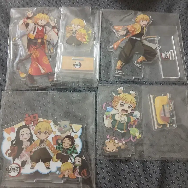 [BUNJANG] Agatsuma Zenitsu Acrylic Stand 5-Piece Bundle Set / 처분 일괄) 아가츠마 젠이츠 아크릴 스탠드 5개 일괄
