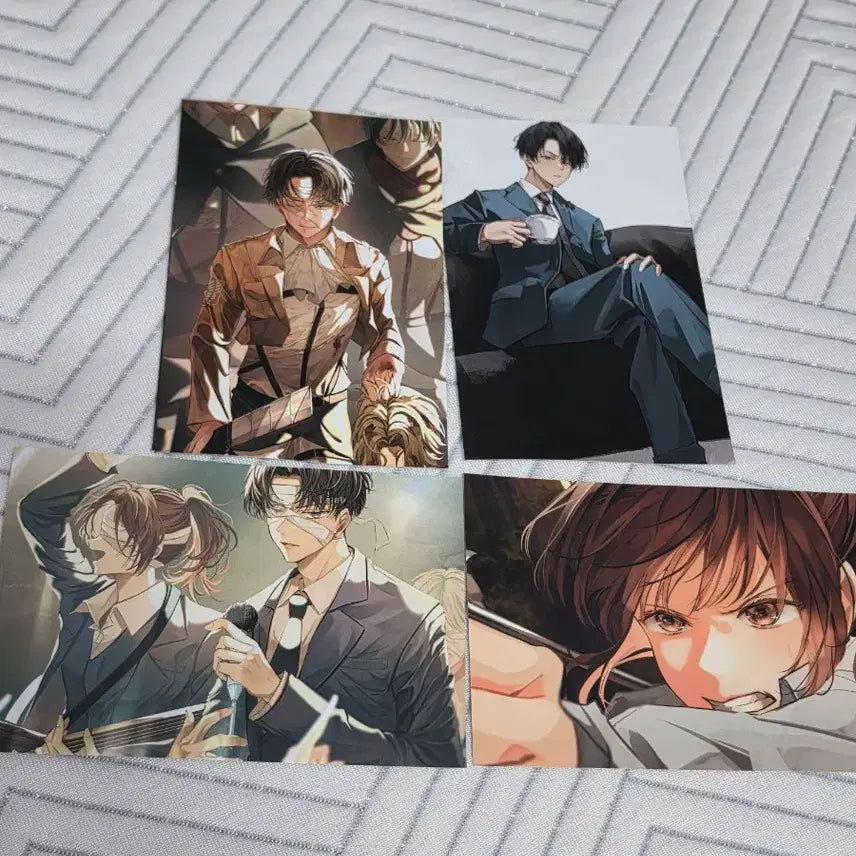 [BUNJANG] Attack on Titan Illustration Postcard Set (4 pieces) / [새상품] 진격의 거인 진격거 일러스트 엽서 4장 일괄