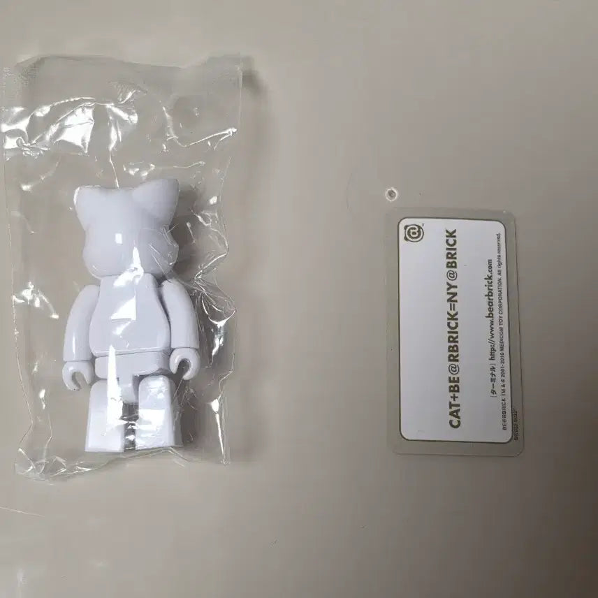 [BUNJANG] Bearbrick Series 32 SHUSH Bearbrick / 베어브릭 32탄 슈시 냐브릭