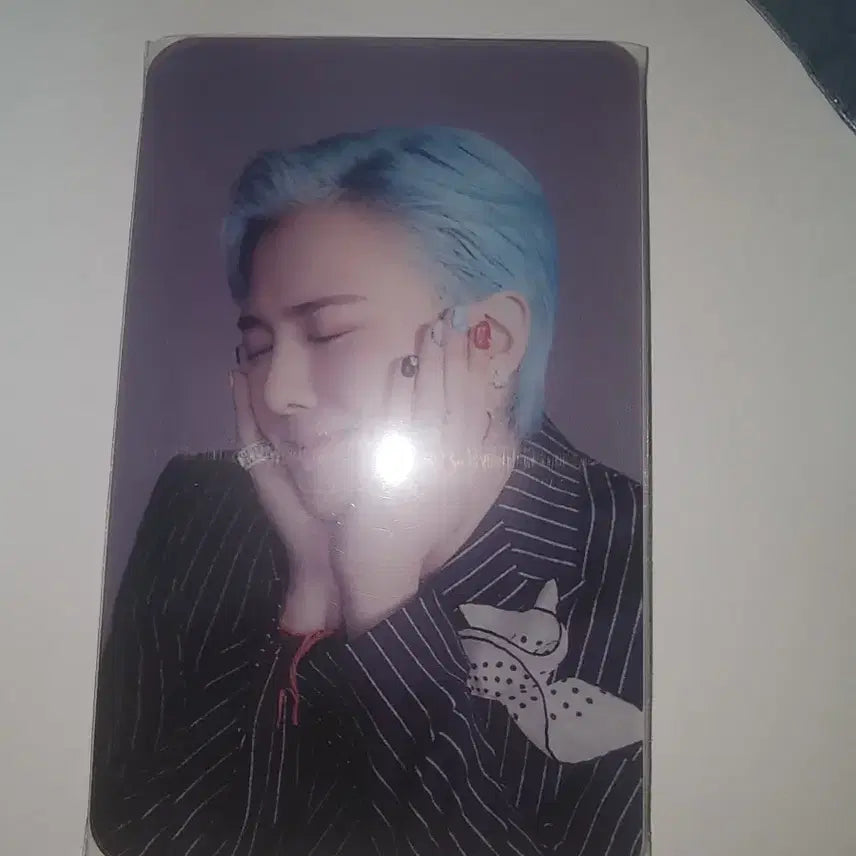 [BUNJANG] G-Dragon The Hyundai Photocard / 지디 더현대 포카