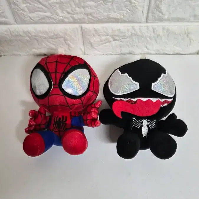 [BUNJANG] Spider-Man Venom 4-Figure Set / 스파이더맨 베놈 피규어 그냥 인형입니다 새상품 2종 세트 가격 입니다