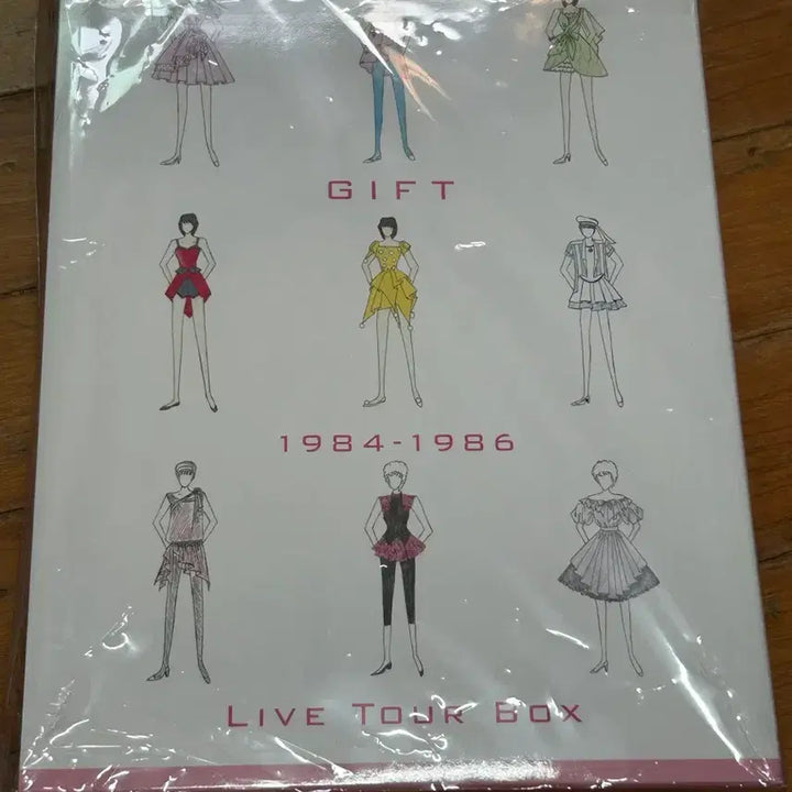 [BUNJANG] Yukiko Okada Live 8 CD Box Set (Limited Edition) / 오카다 유키코 라이브 8시디 북세트