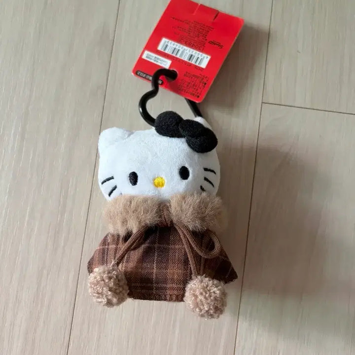 [BUNJANG] Hello Kitty Cloak Plush Keychain / 망토 키티 인형 키링