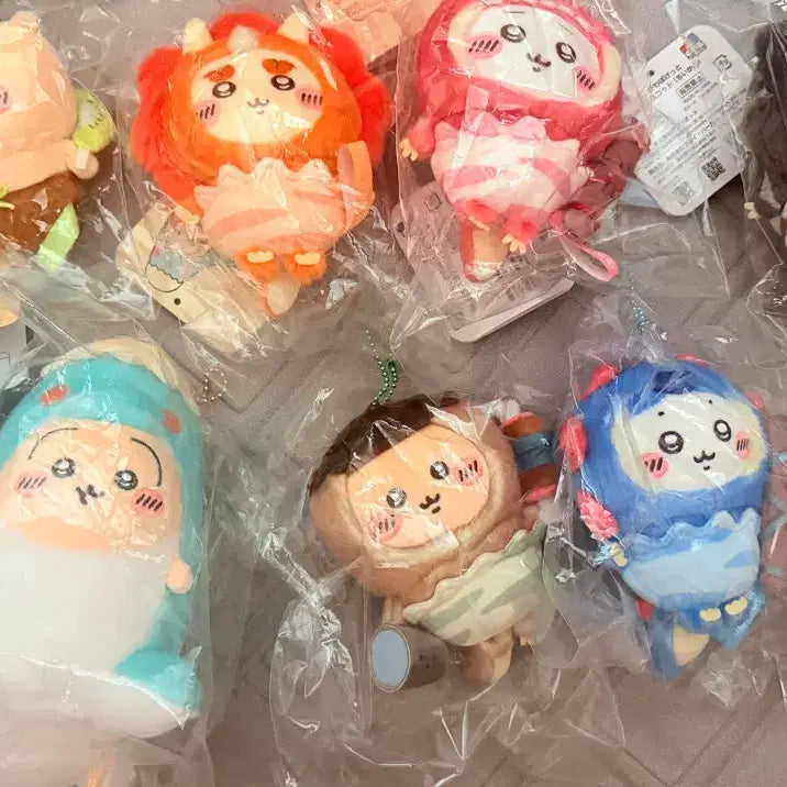 [BUNJANG] Chiikawa Dinosaur Fruit Series Mascot Set (Sealed) / 미개봉 치이카와 공룡 과일시리즈 마코 세트 (개별판매x)