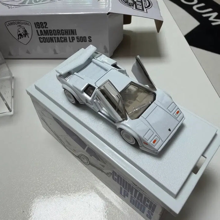 [BUNJANG] Hot Wheels 1982 Lamborghini Countach LP 500 S Model Car / Rlc 람보르기니 쿤타치 LP 500