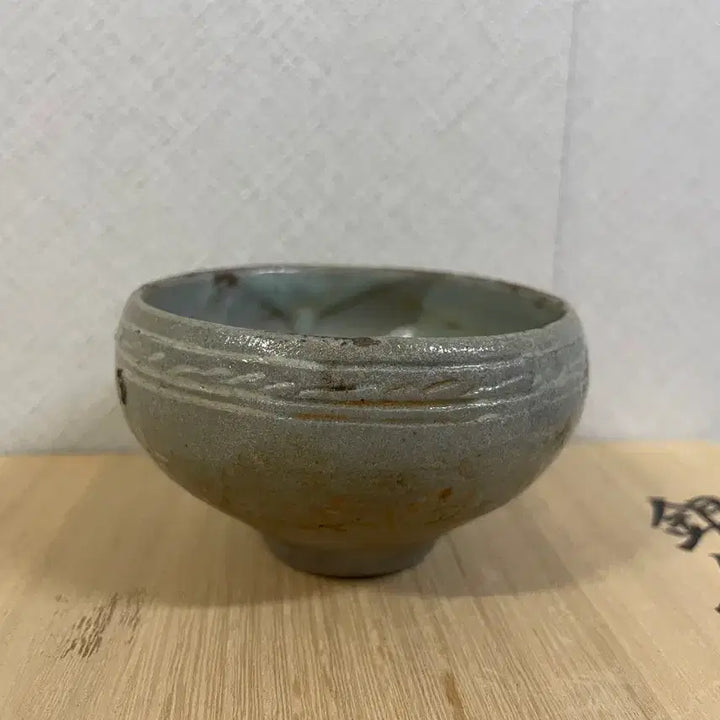 [BUNJANG] Goryeo Celadon White Inlaid Chrysanthemum Tea Cup / 고려청자 백상감
