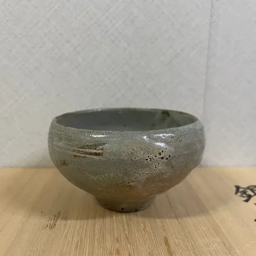 [BUNJANG] Goryeo Celadon White Inlaid Chrysanthemum Tea Cup / 고려청자 백상감