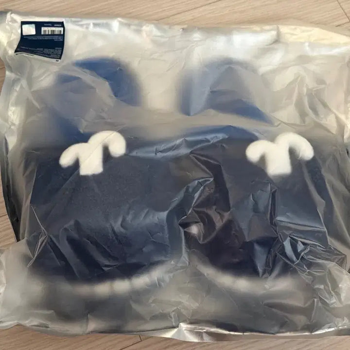 [BUNJANG] MONSTA X Minhyuk Whale Slippers / 몬스타엑스 민혁 고래 슬리퍼