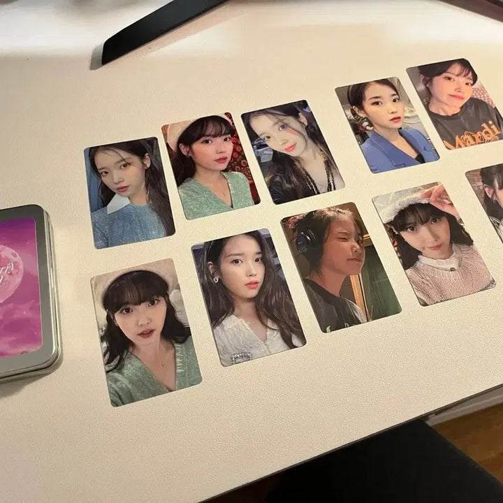 [BUNJANG] IU Strawberry Moon Photocard Set / 아이유 포토카드 스트로베리문 포카 세트