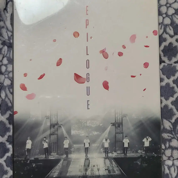 [BUNJANG] BTS 2015 BTS LIVE <花樣年華 ON STAGE : EPILOGUE> Concert DVD / BTS 방탄소년단 화양연화 에필로그 DVD