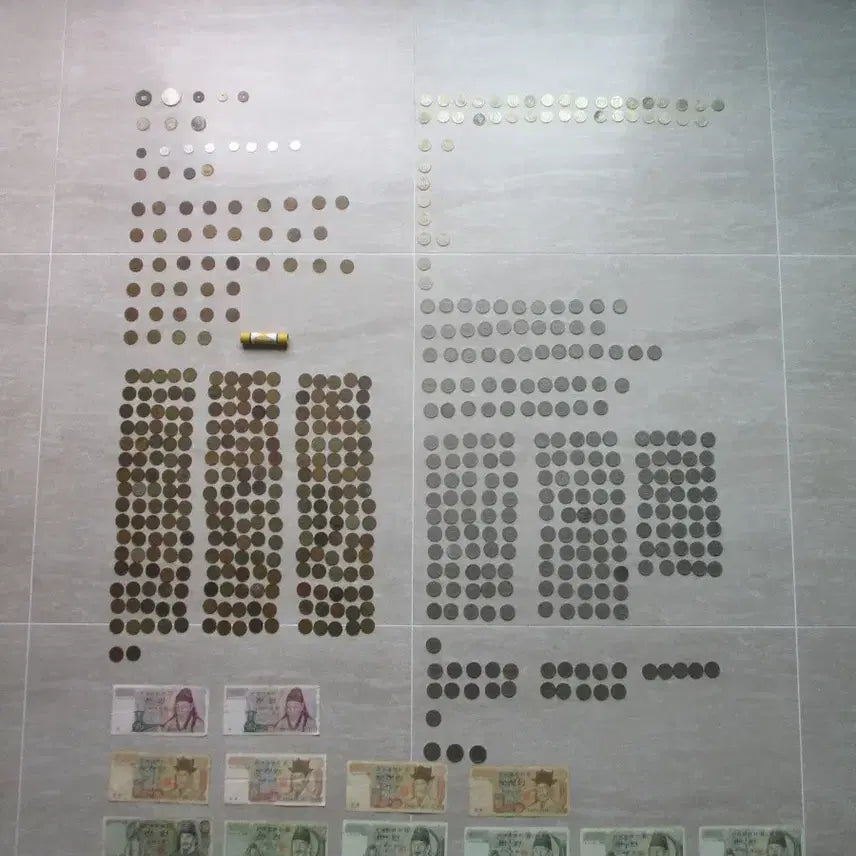 [BUNJANG] Bundle Set of Old Korean Coins and Banknotes / 옛날 동전 지폐 일괄