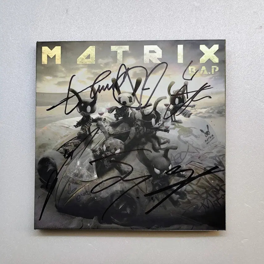 [BUNJANG] B.A.P Mini 4th Album MATRIX Autographed Album / [친필사인앨범] B.A.P(비에이피) 미니 4집 MATRIX 친필 사인 앨범