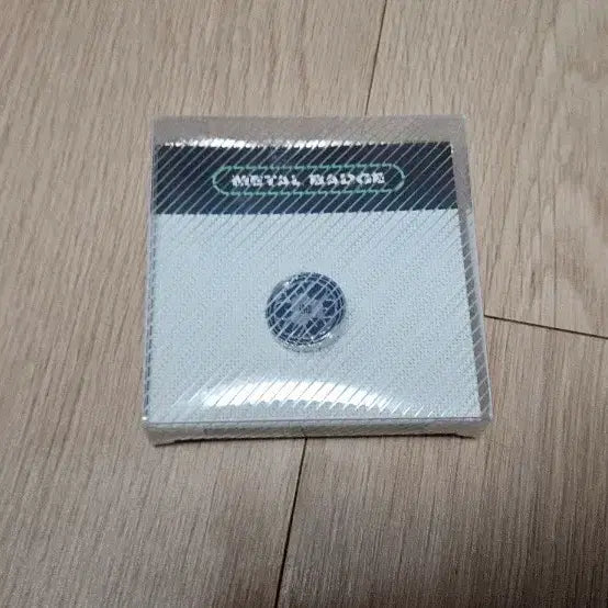 [BUNJANG] Seonghwi Art High School Metal Badge / 성휘예고 금속 뱃지