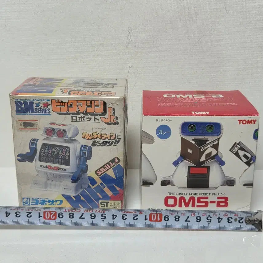 [BUNJANG] Vintage Tommy Robot &amp; Big M Robot Set - 2pc Interior Prop / 빈티지 토미 로봇과 빅 엠 로보트 세트 로보트 2개세트 인테리어 소품