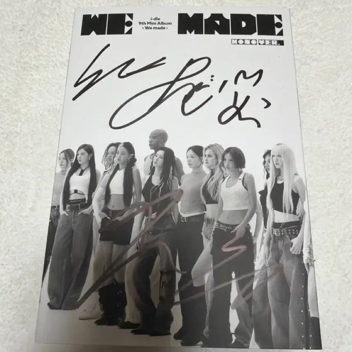 [BUNJANG]  (G)I-DLE Mini 9th Album WE MADE Signed Album / 아이들 미니 9집 WE MADE 싸인 앨범