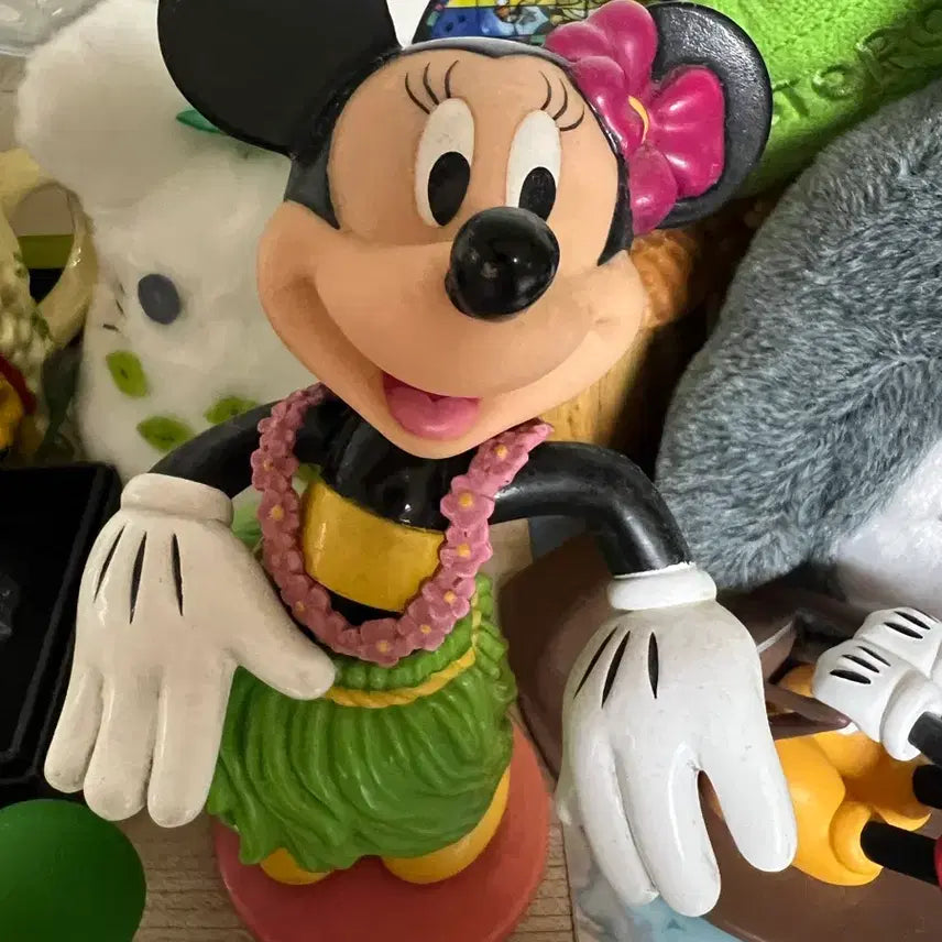 [BUNJANG] Disney Hula Minnie Mouse Figurine / 디즈니 훌라 미니 마우스