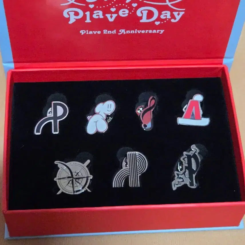 [BUNJANG] PLAVE Badge Set / 플레이브 뱃지 세트