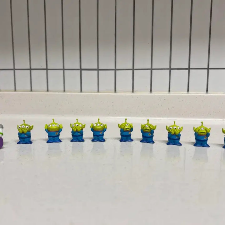 [BUNJANG] Disney Pixar Toy Story Alien Buzz Figure / 토이스토리 디즈니 픽사 알린 버즈 피규어