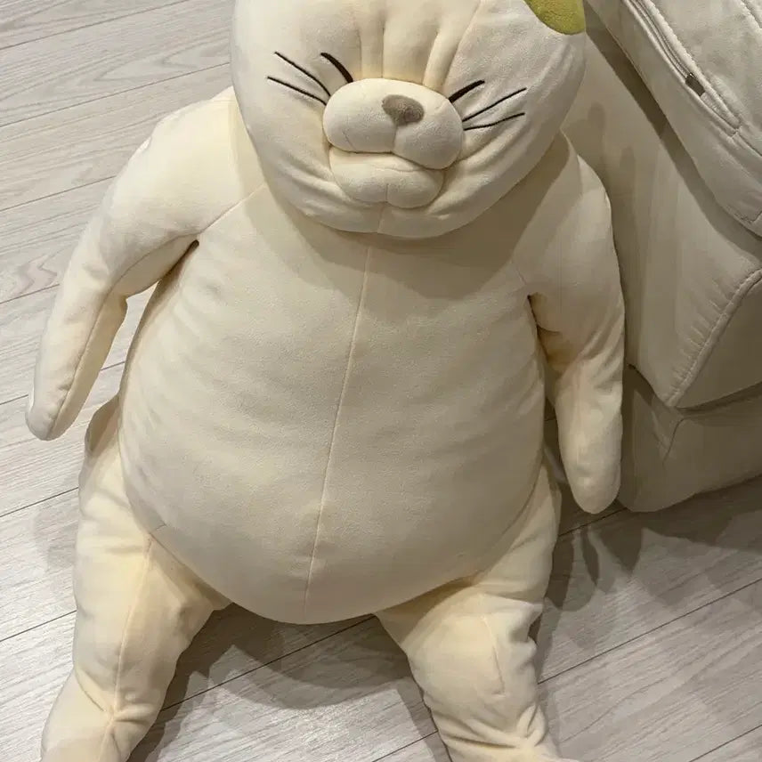 [BUNJANG] Ghibli Park The Cat Returns Mutta Large Plush / 지브리파크 고양이의 보은 무타 인형 대형