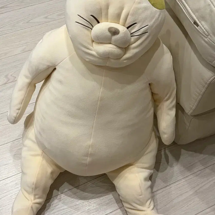 [BUNJANG] Ghibli Park The Cat Returns Mutta Large Plush / 지브리파크 고양이의 보은 무타 인형 대형