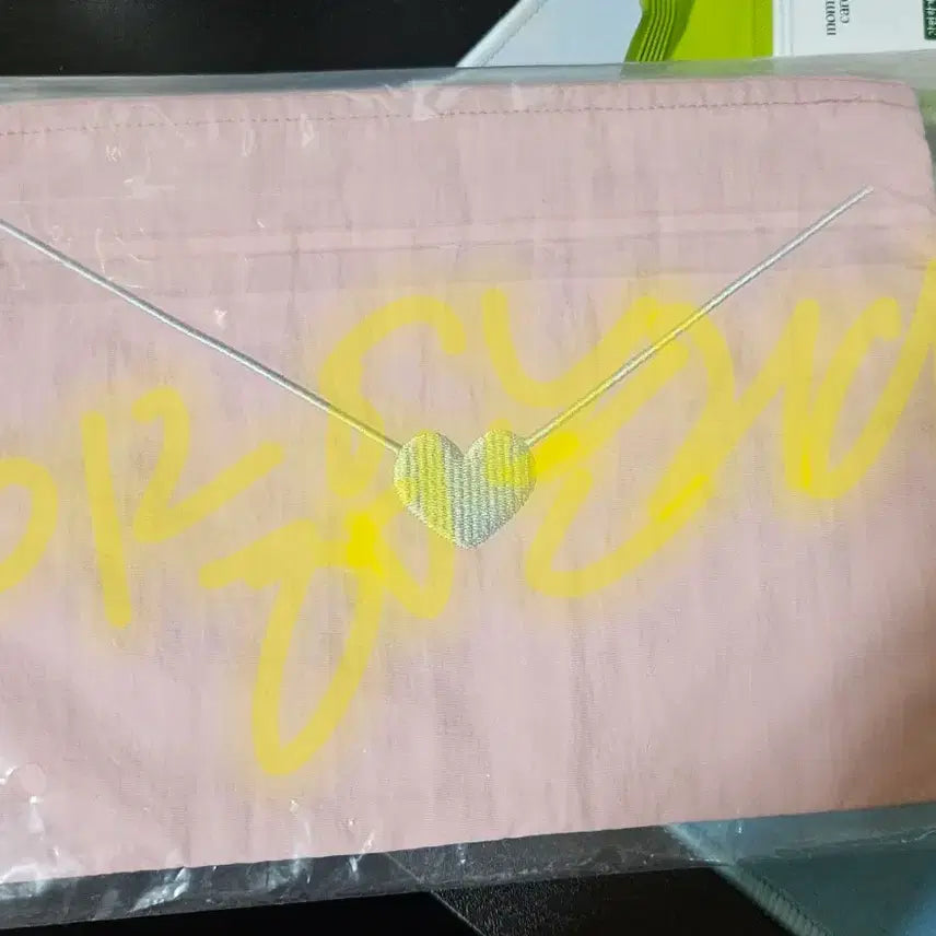 [BUNJANG] PLAVE W4L Letter Pouch Sealed / 플레이브 W4L 레터 파우치 미개봉 웨4 md
