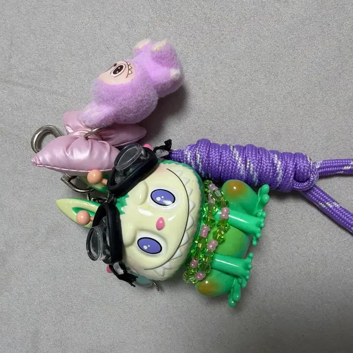 [BUNJANG] Pop Mart Labubu Frog Keychain / 팝마트 정품 개구리 라부부 키링