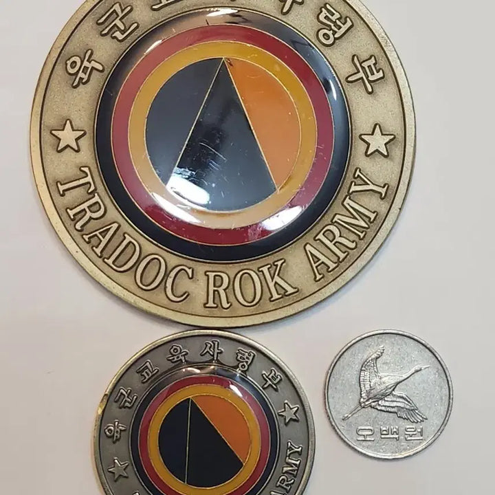 [BUNJANG] ROK Army TRADOC Command Large and Small Medals (2-Piece Bundle Set) / 메달 2개 일괄 , 교육사령부 대형, 소형 메달 2개