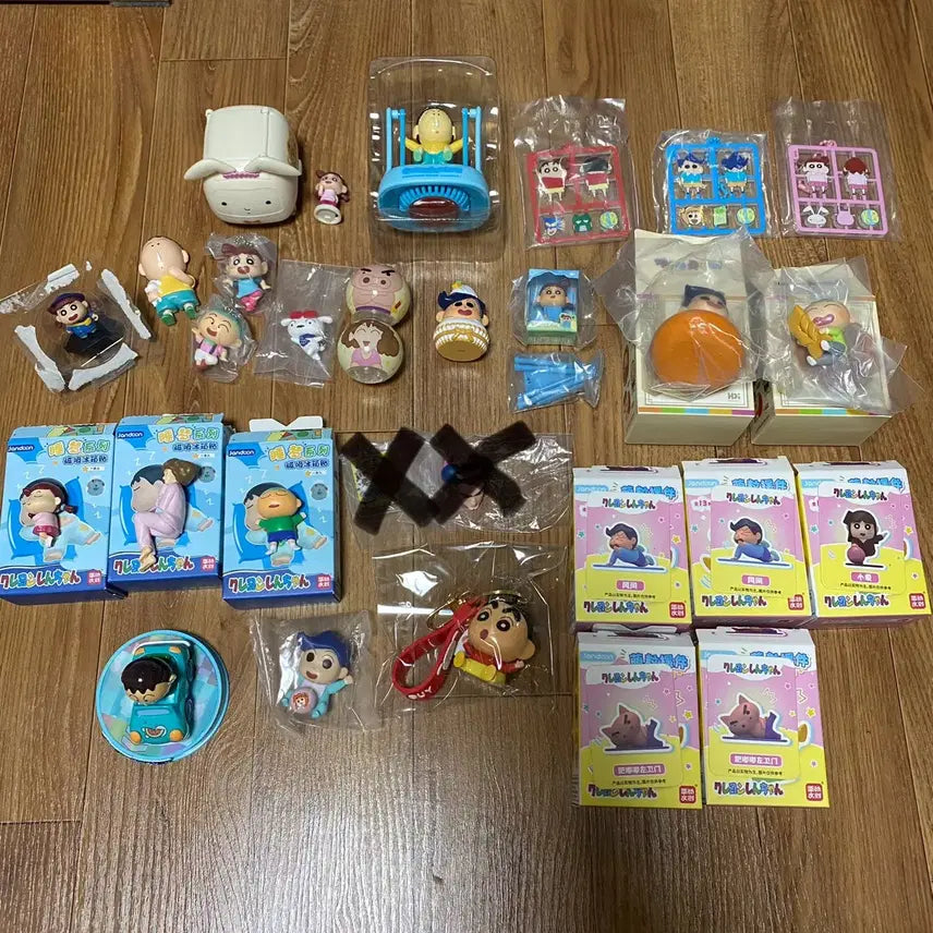 [BUNJANG] Crayon Shin-chan Figure Bundle Set (29 pieces) / 짱구는 못말려 피규어 일괄 (29개)