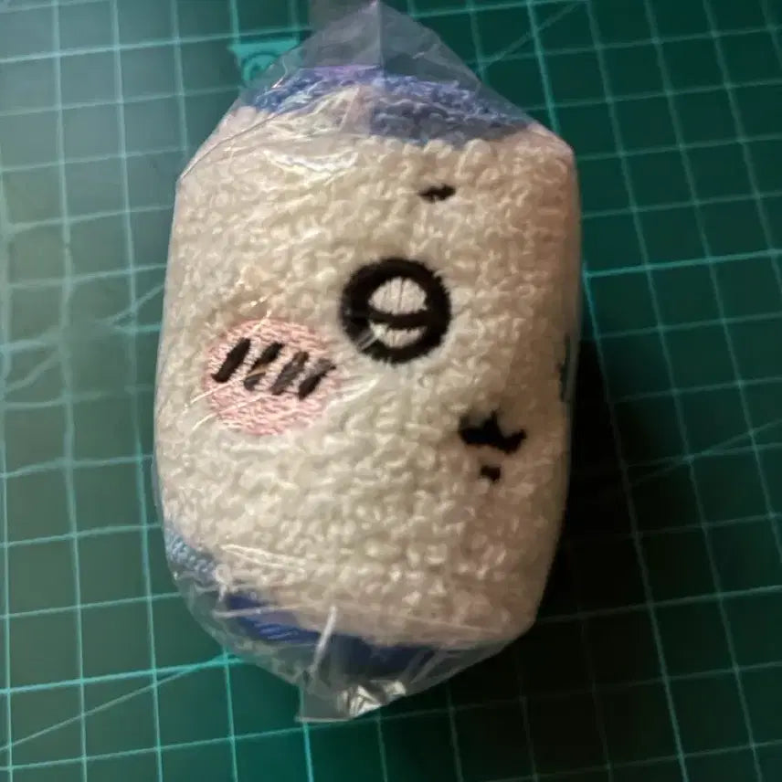 [BUNJANG] Chiikawa Mocchiri Pouch Gacha Set / 치이카와 모코모코 파우치 가챠 치이카와,하치와레 일괄