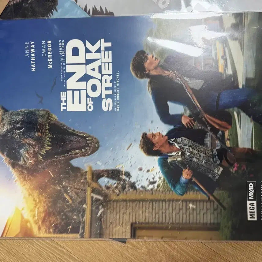 [BUNJANG] Street Life: The Final Day Poster 4-Set + TTT Bundle / 오크스트리트의 마지막 날 포스터4종+ttt 일괄