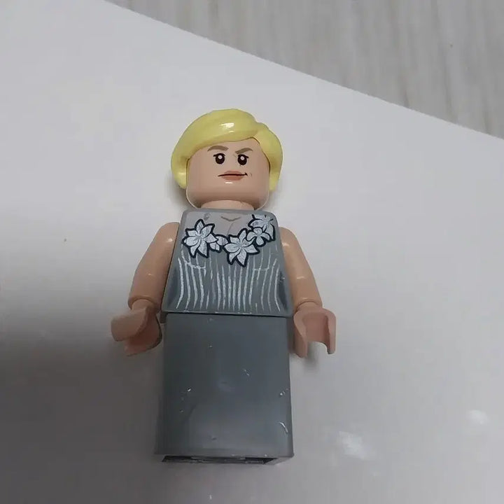 [BUNJANG] LEGO Harry Potter Fleur Delacour Minifigure / 레고 해리포터 미니피규어 플레르델라쿠르.