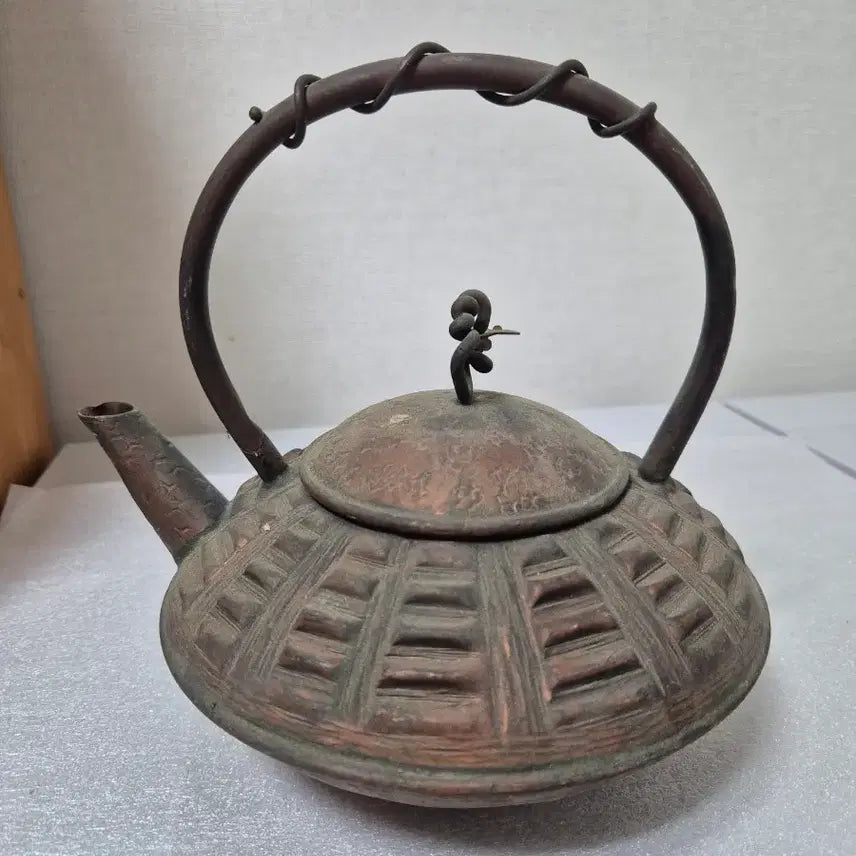 [BUNJANG] Antique Copper Teapot with Leaf Lid / 앤틱 구리 주전자