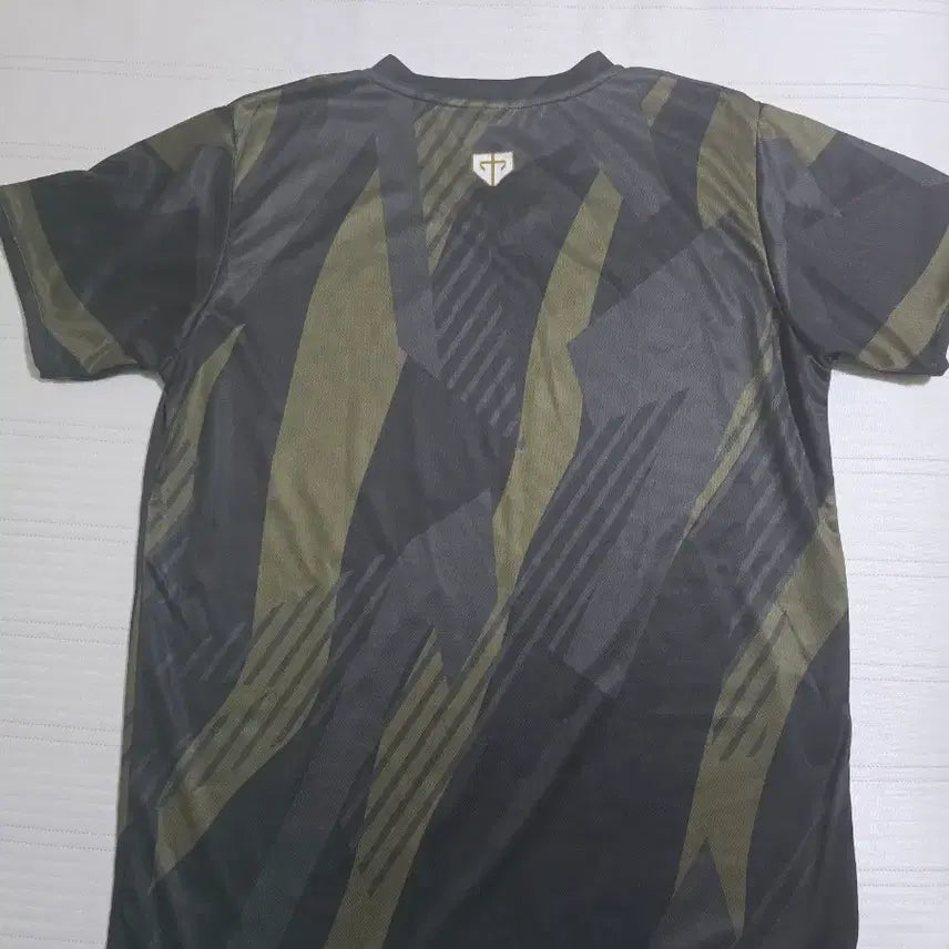 [BUNJANG] Gen.G 2024 Spring Uniform Jersey L Size / 2024 스프링 젠지 유니폼 져지