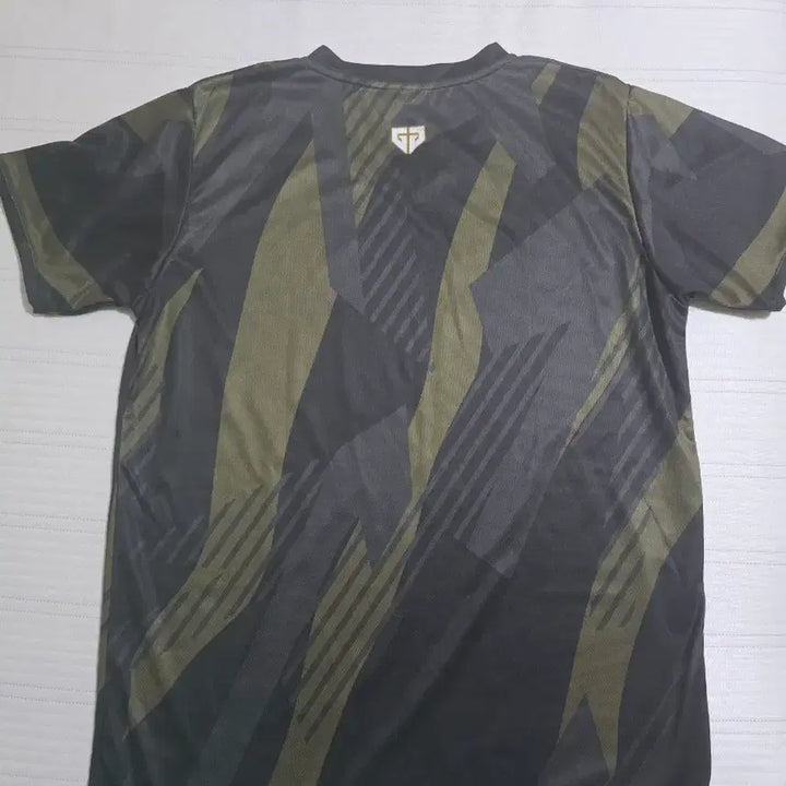 [BUNJANG] Gen.G 2024 Spring Uniform Jersey L Size / 2024 스프링 젠지 유니폼 져지