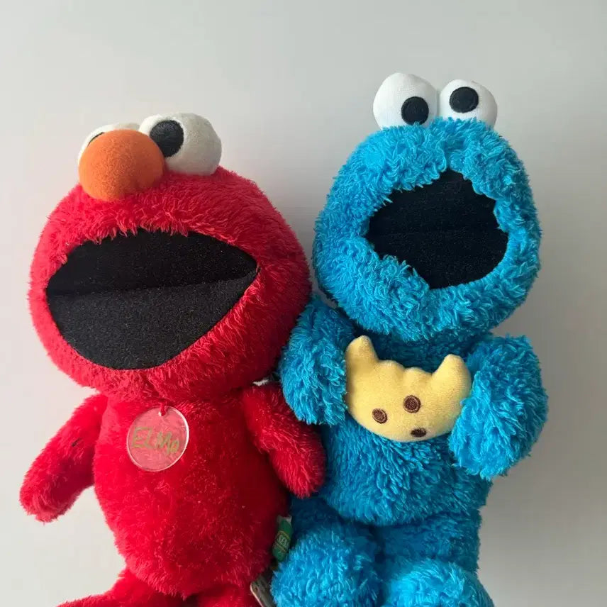 [BUNJANG] Sesame Street Elmo Cookie Monster Doll Bundle Set / 세서미스트리트 엘모 쿠키몬스터 인형 (일괄판매)