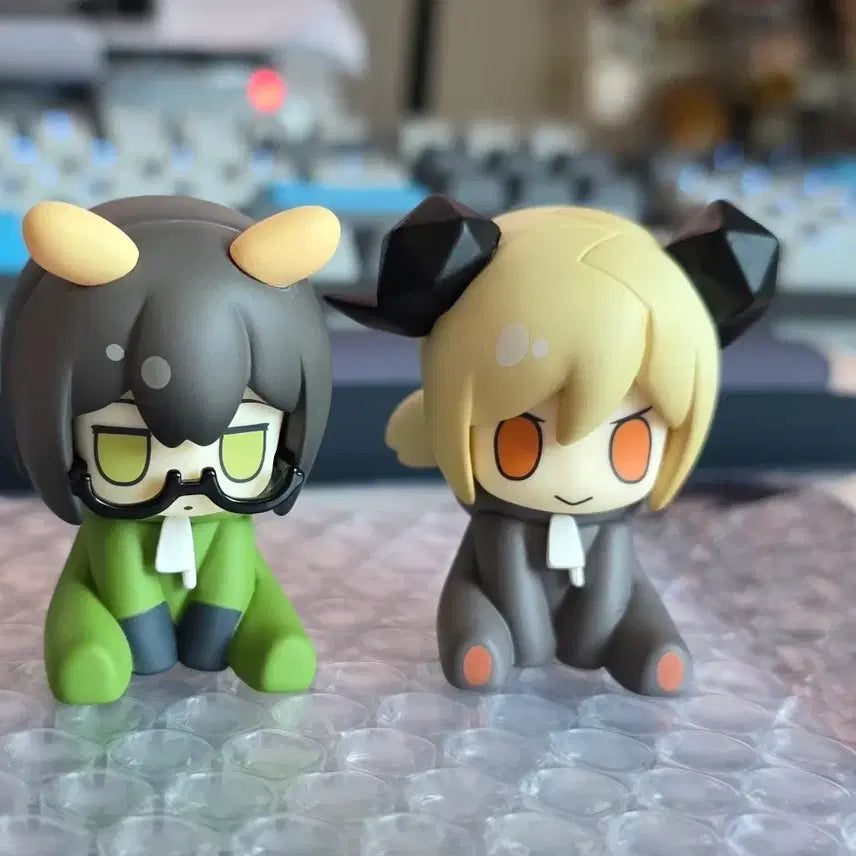 [BUNJANG] Arknights Pajama Party Silence &amp; Ifrit Figure Bundle / 명일방주 파자마 파티 Q판 피규어 판매