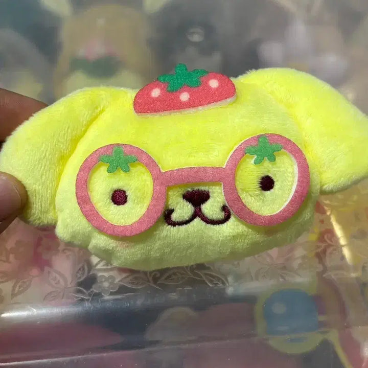 [BUNJANG] Sanrio Pompompurin Strawberry Gacha Keychain / 산리오 폼폼푸린 딸기 가챠 키링