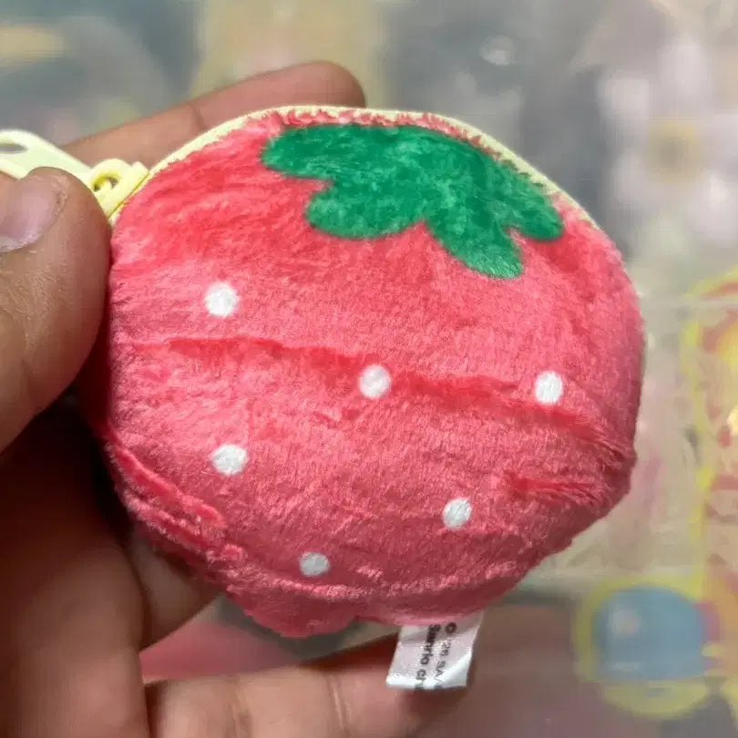 [BUNJANG] Sanrio Pompompurin Strawberry Gacha Keychain / 산리오 폼폼푸린 딸기 가챠 키링